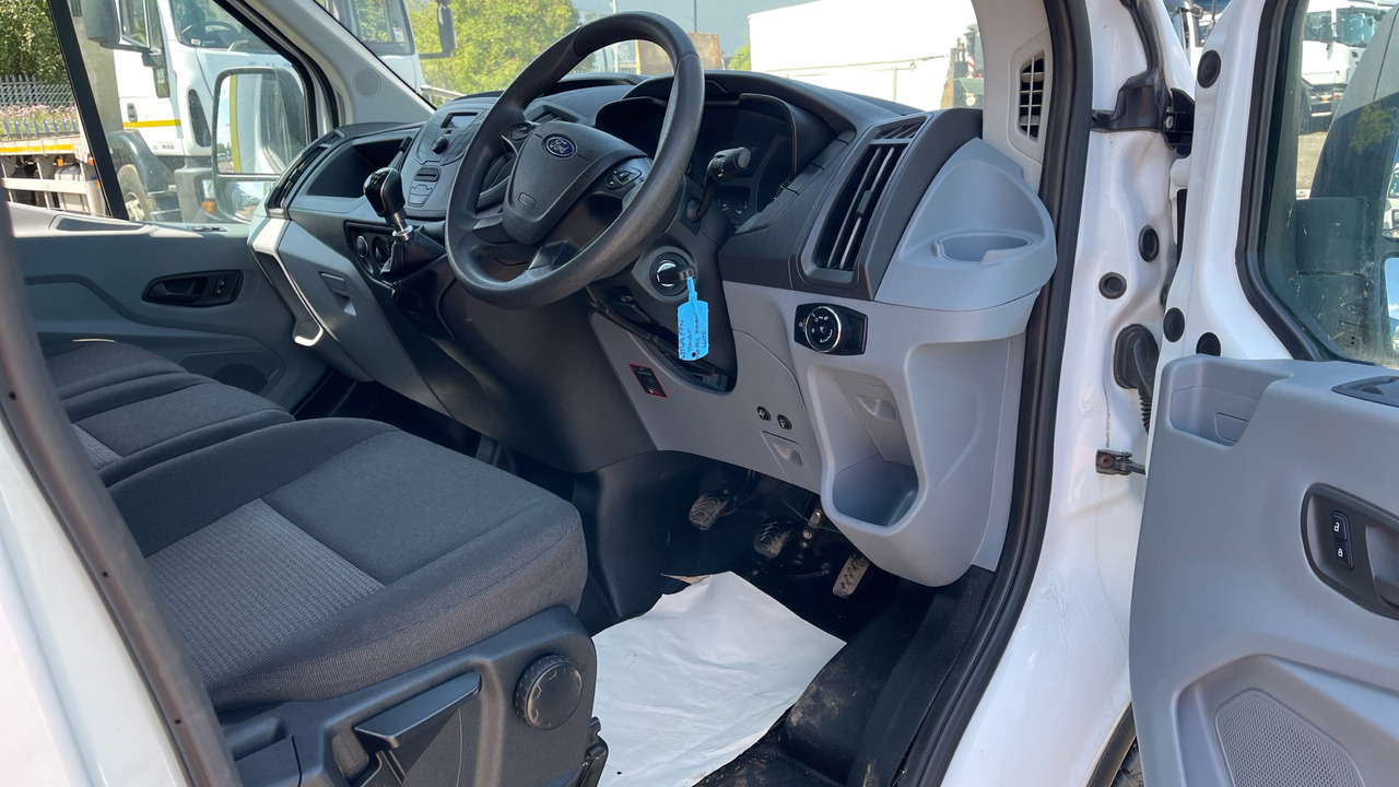 FORD TRANSIT BASE 350 2.0 TDCI 130PS - شاحنة مفتوحة: صورة 5 FORD TRANSIT BASE 350 2.0 TDCI 130PS - شاحنة مفتوحة: صورة 5