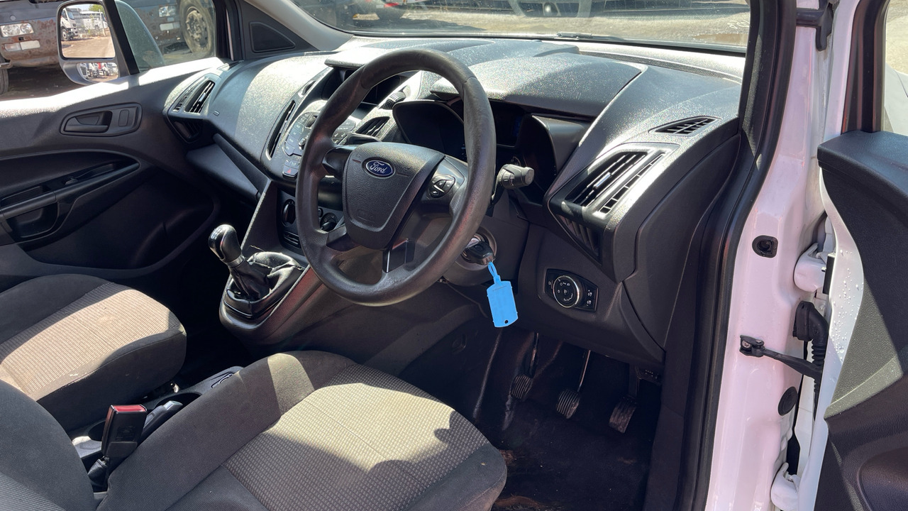 FORD TRANSIT CONNECT 220 1.5 TDCi 100PS - فان المدمجة: صورة 5 FORD TRANSIT CONNECT 220 1.5 TDCi 100PS - فان المدمجة: صورة 5