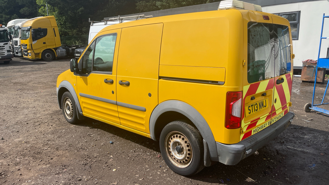 FORD TRANSIT CONNECT T200 1.8 TDCi 75ps - فان المدمجة: صورة 3 FORD TRANSIT CONNECT T200 1.8 TDCi 75ps - فان المدمجة: صورة 3