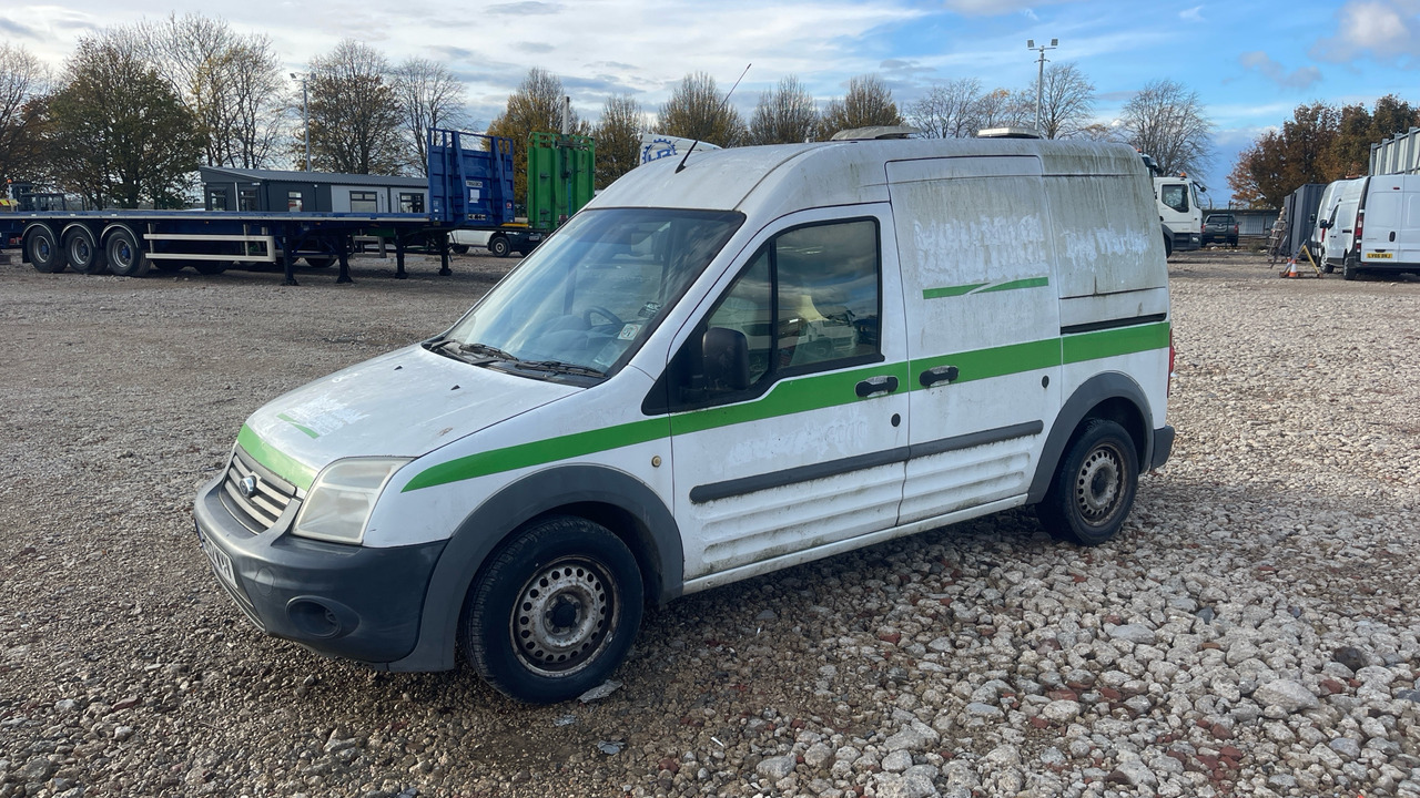 FORD TRANSIT CONNECT T230 1.8 TDCI 90PS - فان المدمجة: صورة 2 FORD TRANSIT CONNECT T230 1.8 TDCI 90PS - فان المدمجة: صورة 2