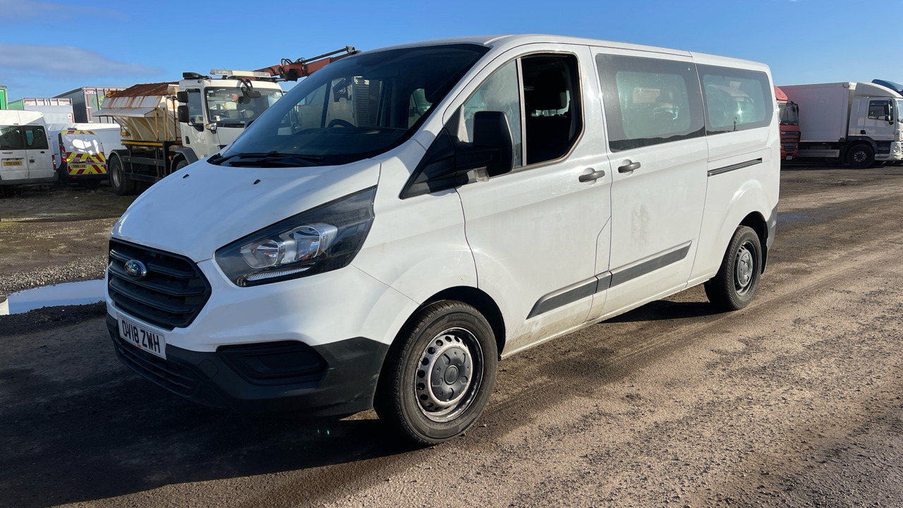 FORD TRANSIT CUSTOM 2.0 TDCi 130ps Low Roof Kombi Van - آليات: صورة 2 FORD TRANSIT CUSTOM 2.0 TDCi 130ps Low Roof Kombi Van - آليات: صورة 2