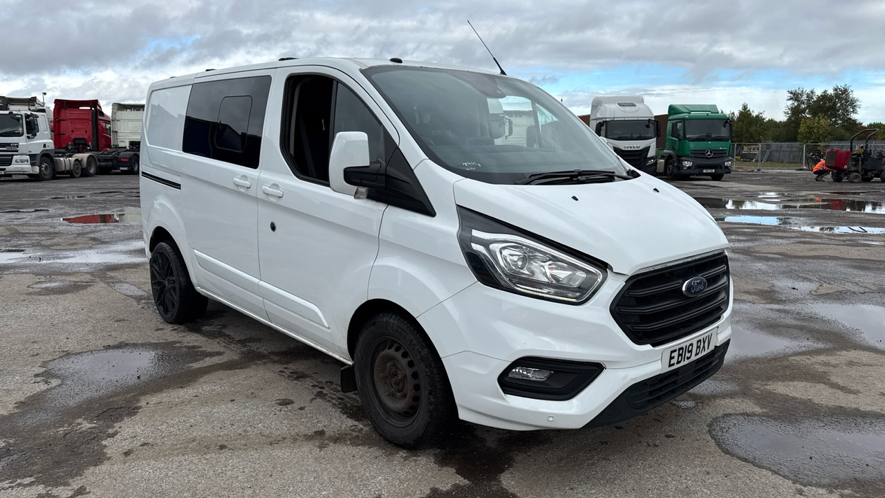 FORD TRANSIT CUSTOM 300 2.0 ECOBLUE 130PS - الشاحنات الصغيرة كابينة مزدوجة: صورة 1 FORD TRANSIT CUSTOM 300 2.0 ECOBLUE 130PS - الشاحنات الصغيرة كابينة مزدوجة: صورة 1