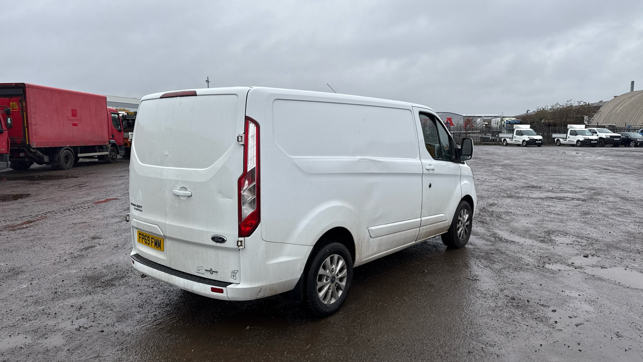FORD TRANSIT CUSTOM 300 2.0 EcoBlue 105PS - فان المدمجة: صورة 4 FORD TRANSIT CUSTOM 300 2.0 EcoBlue 105PS - فان المدمجة: صورة 4