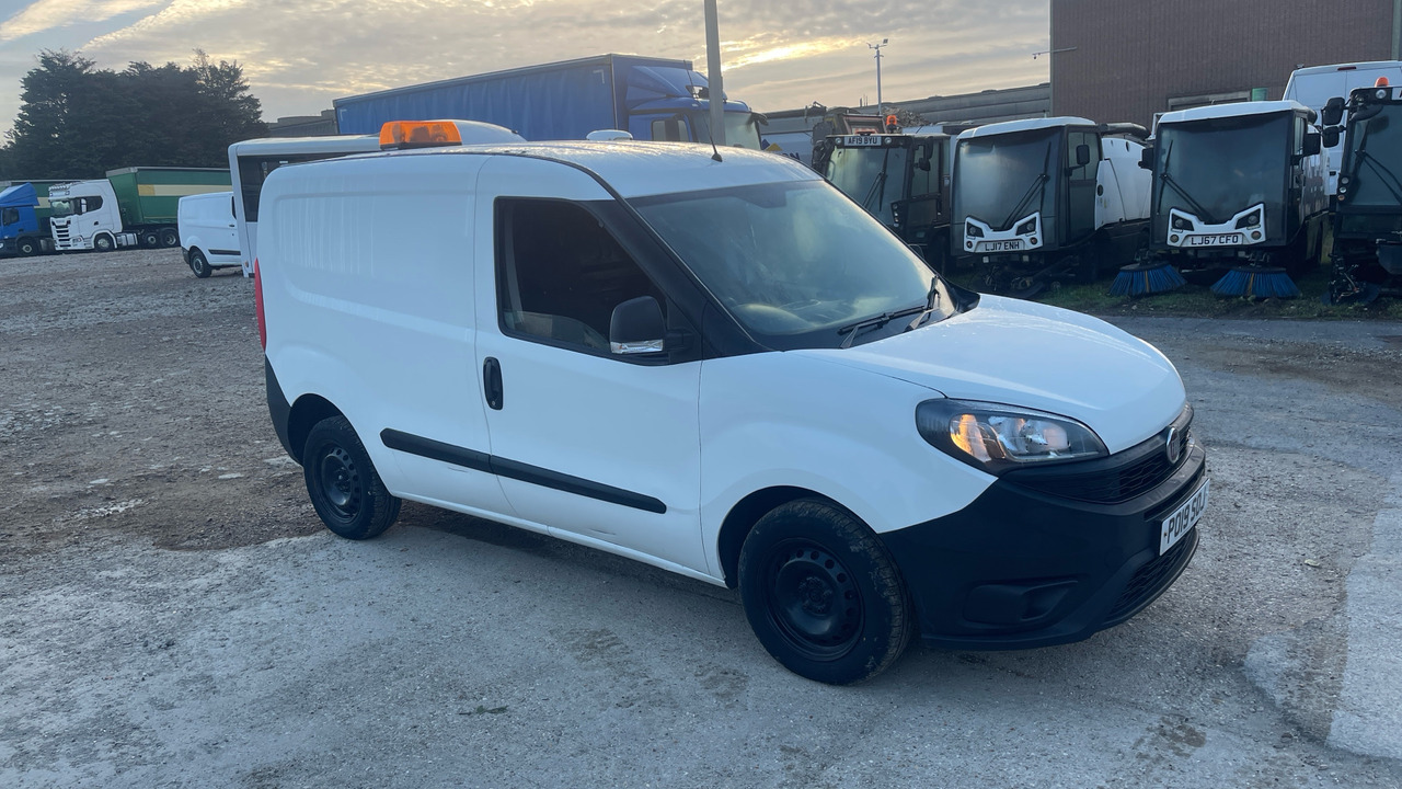 Fiat Doblo CARGO 1.3 MULTIJET 95PS - فان المدمجة: صورة 1 Fiat Doblo CARGO 1.3 MULTIJET 95PS - فان المدمجة: صورة 1