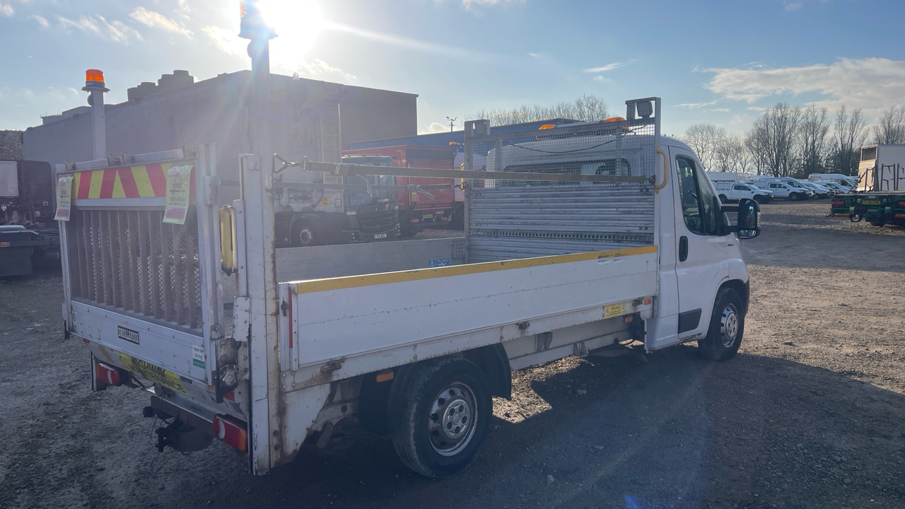 Fiat Ducato 35 35 MAXI 2.3 MULTIJET 130PS - شاحنة مفتوحة: صورة 4 Fiat Ducato 35 35 MAXI 2.3 MULTIJET 130PS - شاحنة مفتوحة: صورة 4