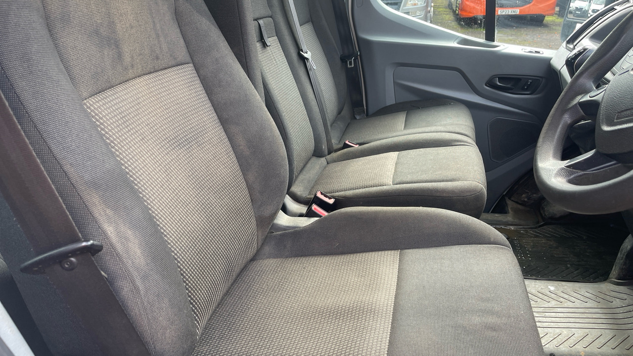 Ford Transit 350 2.0 TDCi 170ps - قلاب صغير: صورة 5 Ford Transit 350 2.0 TDCi 170ps - قلاب صغير: صورة 5
