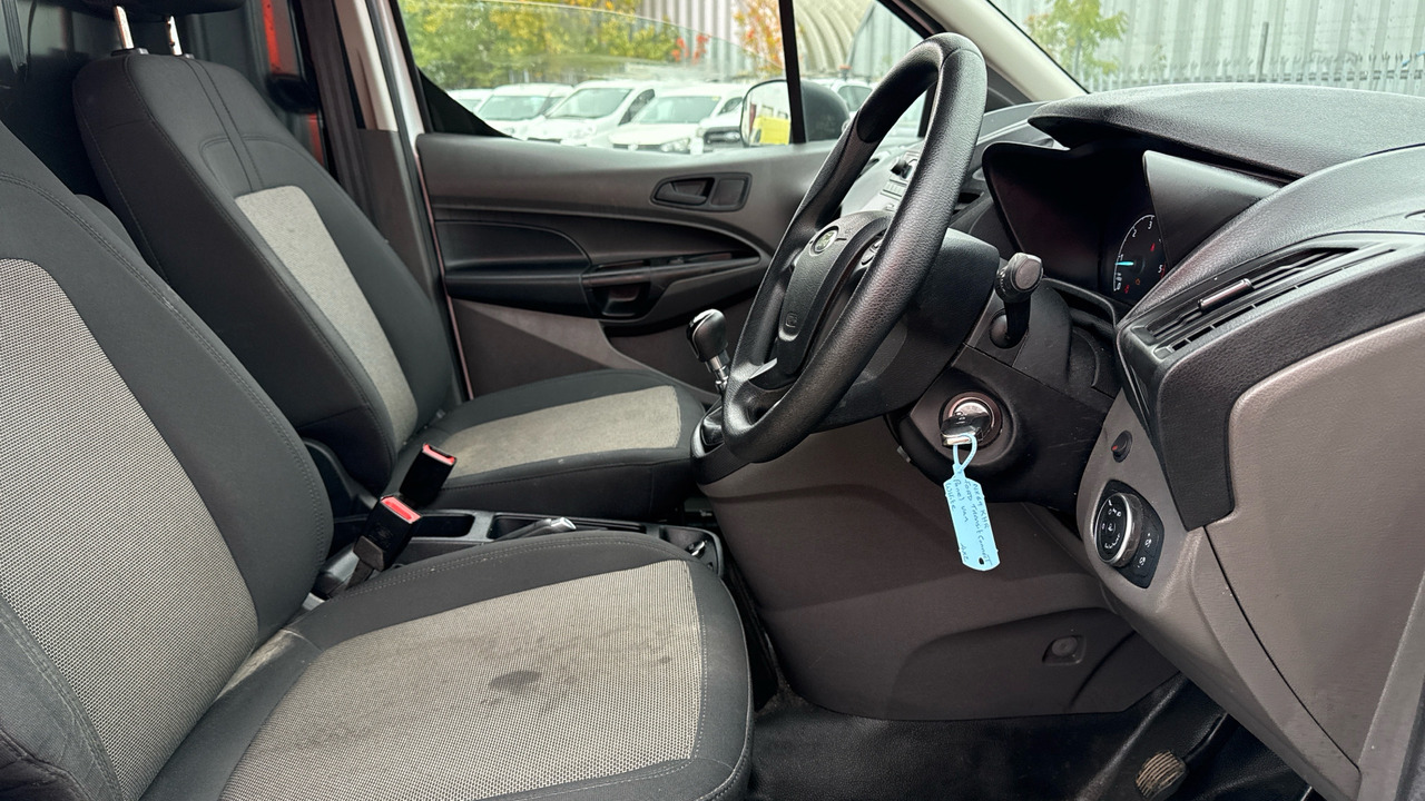 Ford Transit Connect 200 1.5 EcoBlue 75ps - فان المدمجة: صورة 5 Ford Transit Connect 200 1.5 EcoBlue 75ps - فان المدمجة: صورة 5