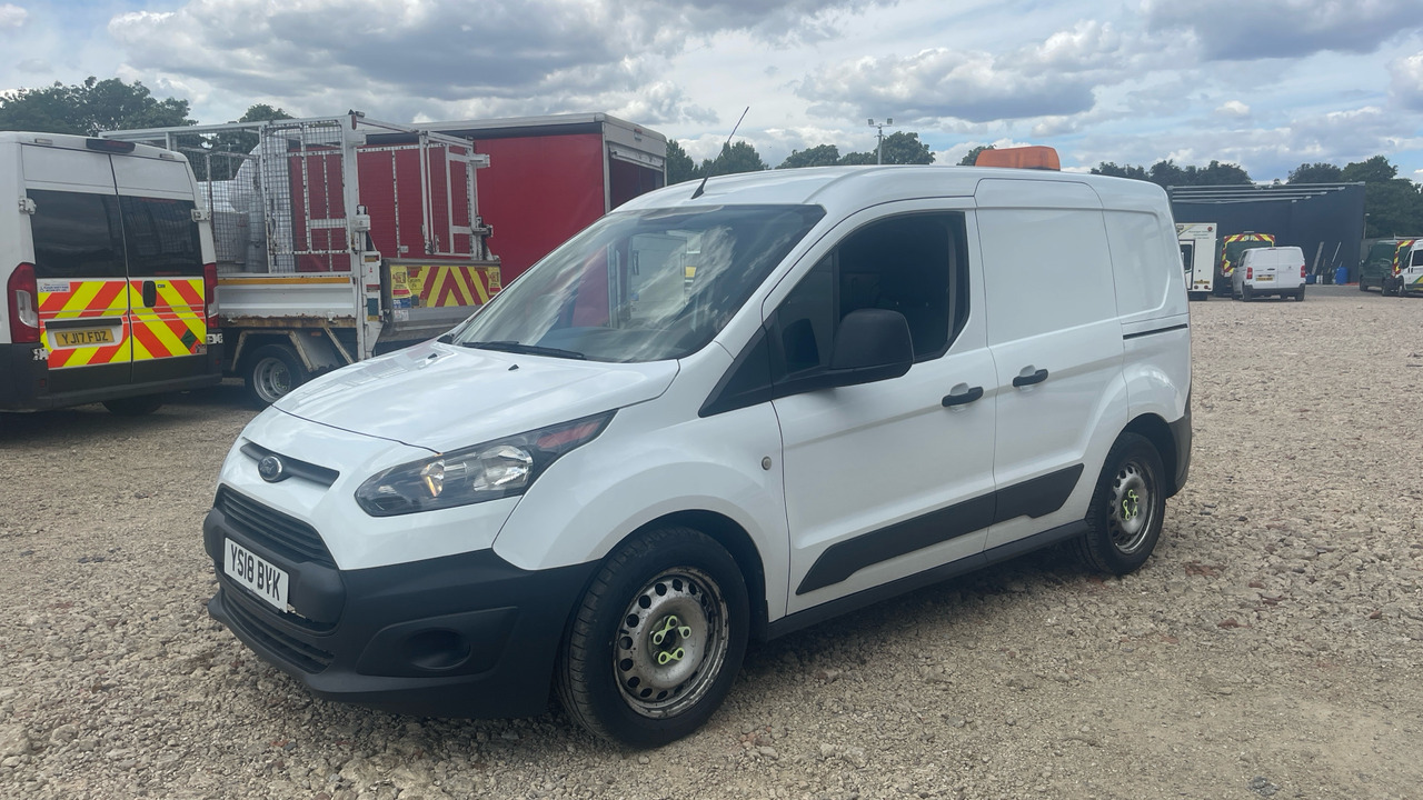 Ford Transit Connect 220 1.5 TDCI 100PS - فان المدمجة: صورة 2 Ford Transit Connect 220 1.5 TDCI 100PS - فان المدمجة: صورة 2