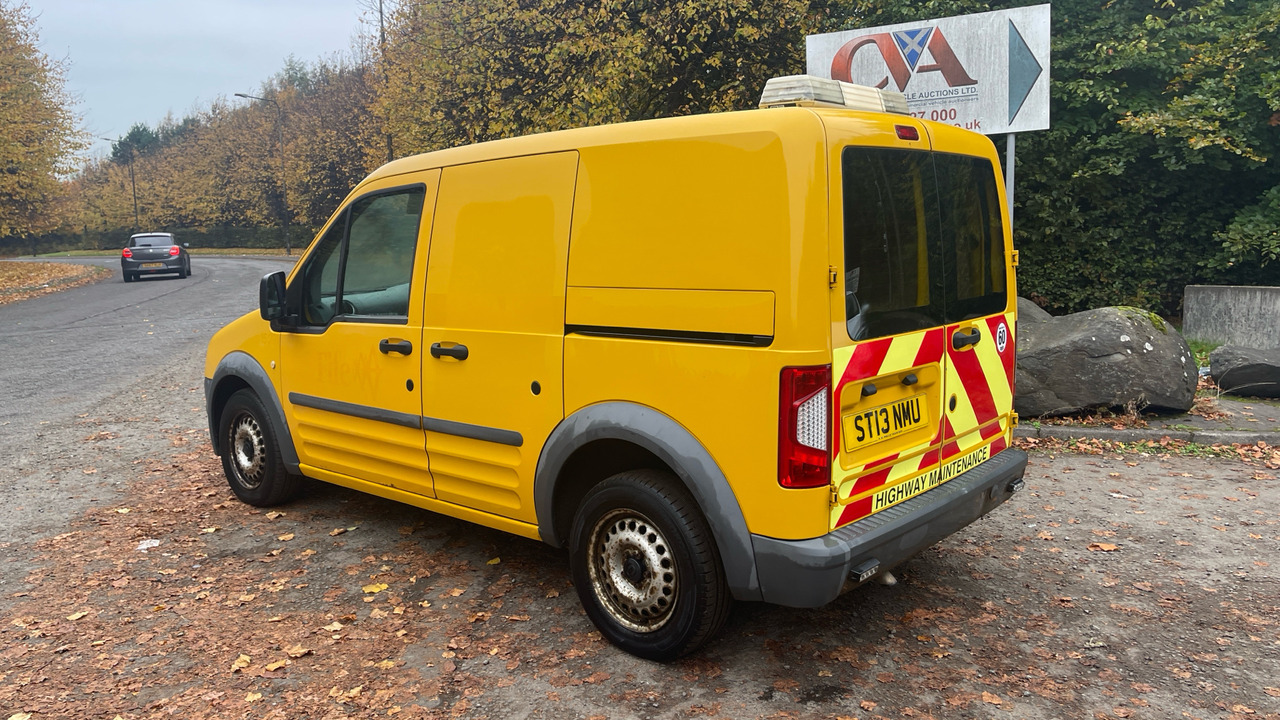 Ford Transit Connect T200 TDCi 75PS - فان المدمجة: صورة 3 Ford Transit Connect T200 TDCi 75PS - فان المدمجة: صورة 3