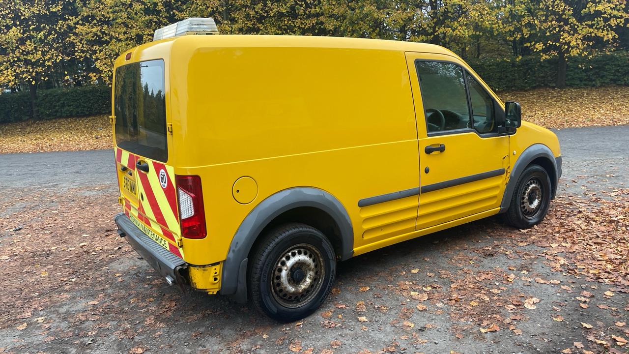Ford Transit Connect T200 TDCi 75PS - فان المدمجة: صورة 4 Ford Transit Connect T200 TDCi 75PS - فان المدمجة: صورة 4