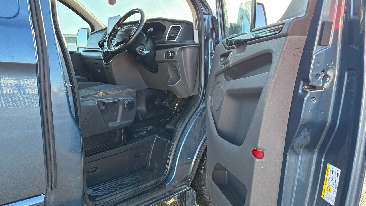 Ford Transit Custom 280 2.0 EcoBlue 130ps Limited - فان المدمجة: صورة 5 Ford Transit Custom 280 2.0 EcoBlue 130ps Limited - فان المدمجة: صورة 5