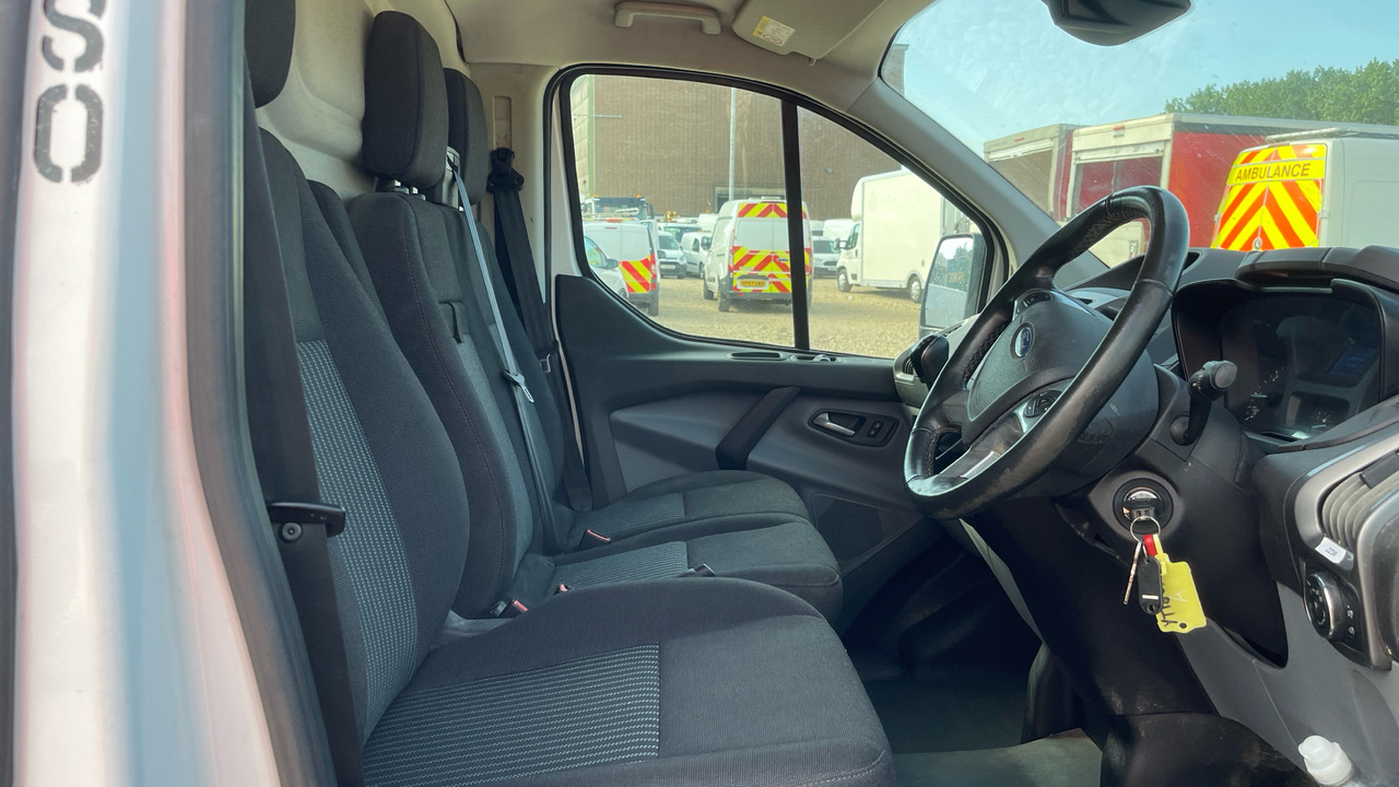 Ford Transit Custom 340 2.0 TDCI 130PS - فان المدمجة: صورة 5 Ford Transit Custom 340 2.0 TDCI 130PS - فان المدمجة: صورة 5