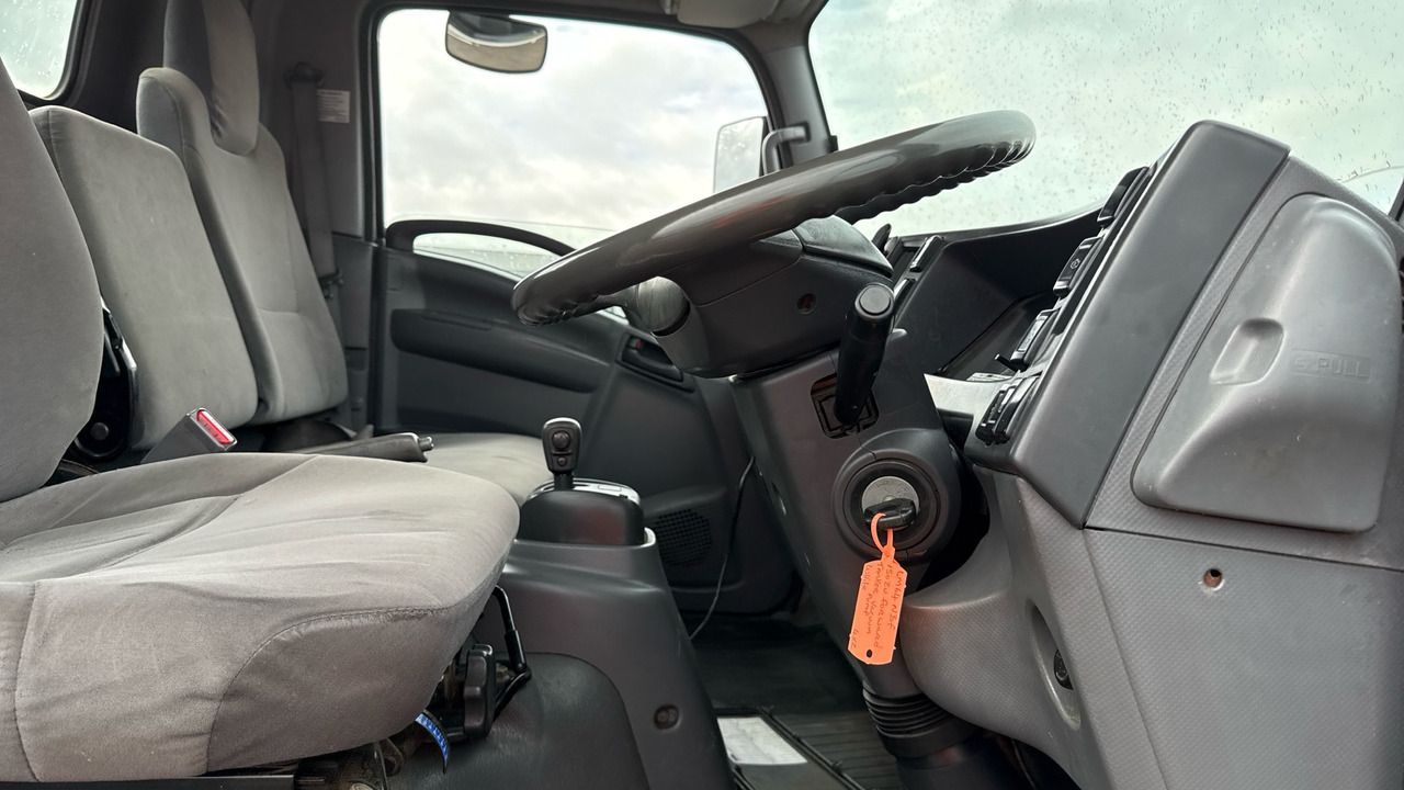 ISUZU N75 190 - شاحنة صهريج: صورة 5 ISUZU N75 190 - شاحنة صهريج: صورة 5