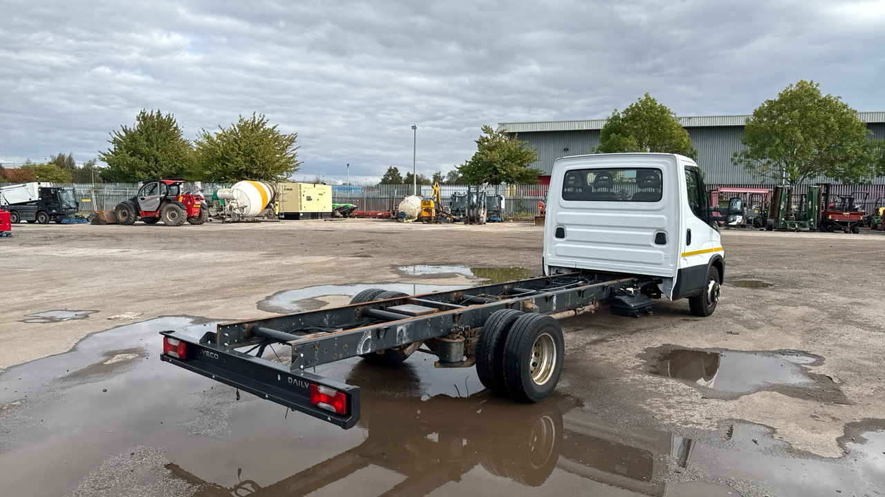 IVECO DAILY 70-180 - شاحنة هيكل كابينة: صورة 4 IVECO DAILY 70-180 - شاحنة هيكل كابينة: صورة 4