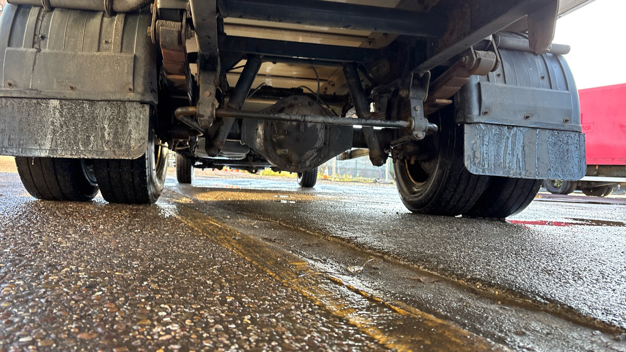 شاحنة الفريزر IVECO DAILY 70C18: صورة 13 شاحنة الفريزر IVECO DAILY 70C18: صورة 13