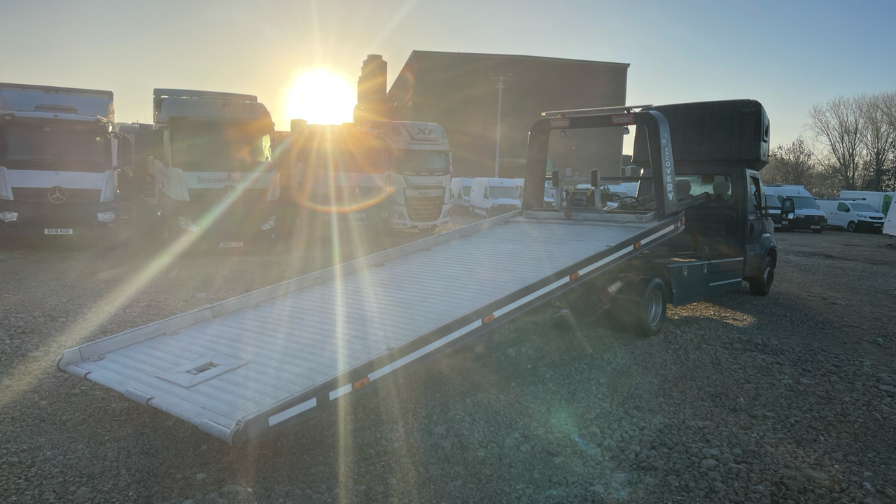 IVECO DAILY 70C18 - شاحنة سحب: صورة 4 IVECO DAILY 70C18 - شاحنة سحب: صورة 4