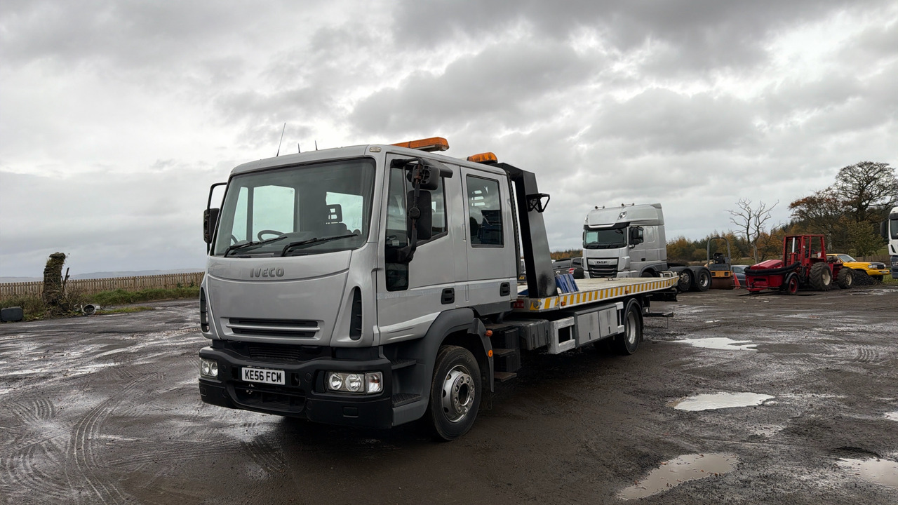 IVECO EUROCARGO 120-240 - شاحنة سحب: صورة 2 IVECO EUROCARGO 120-240 - شاحنة سحب: صورة 2