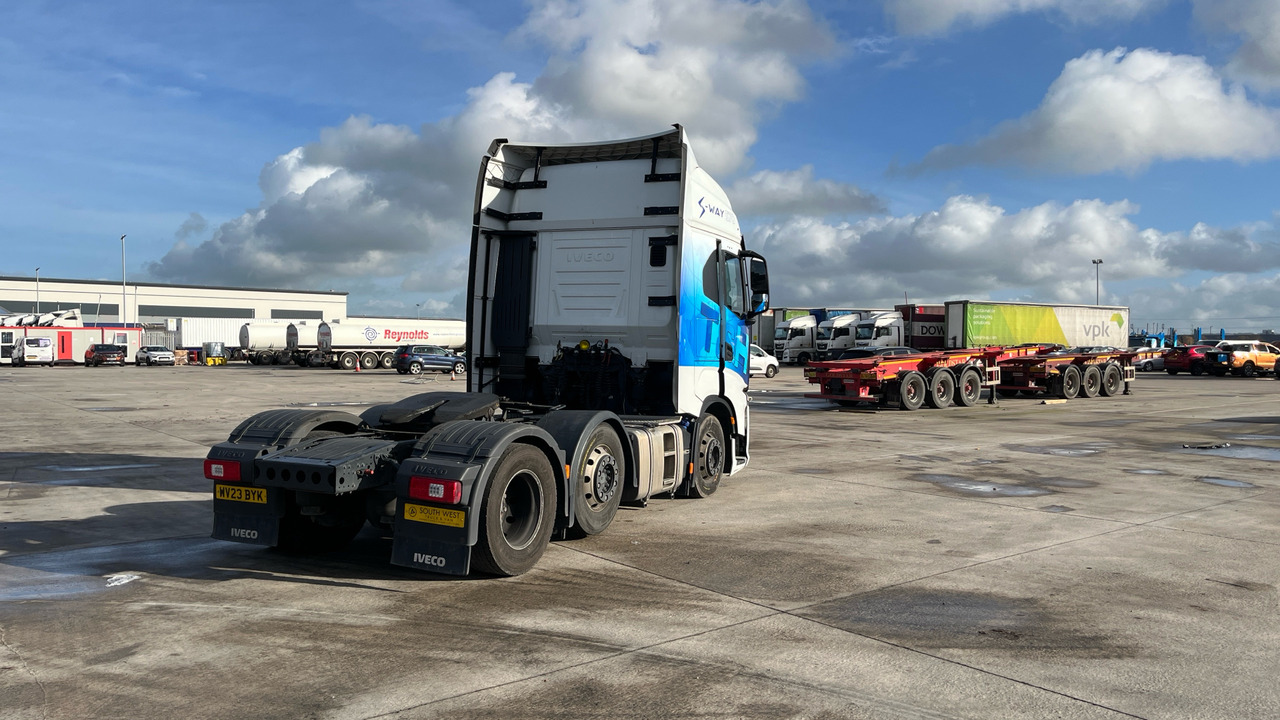 Iveco S-Way 570 - وحدة جر: صورة 4 Iveco S-Way 570 - وحدة جر: صورة 4