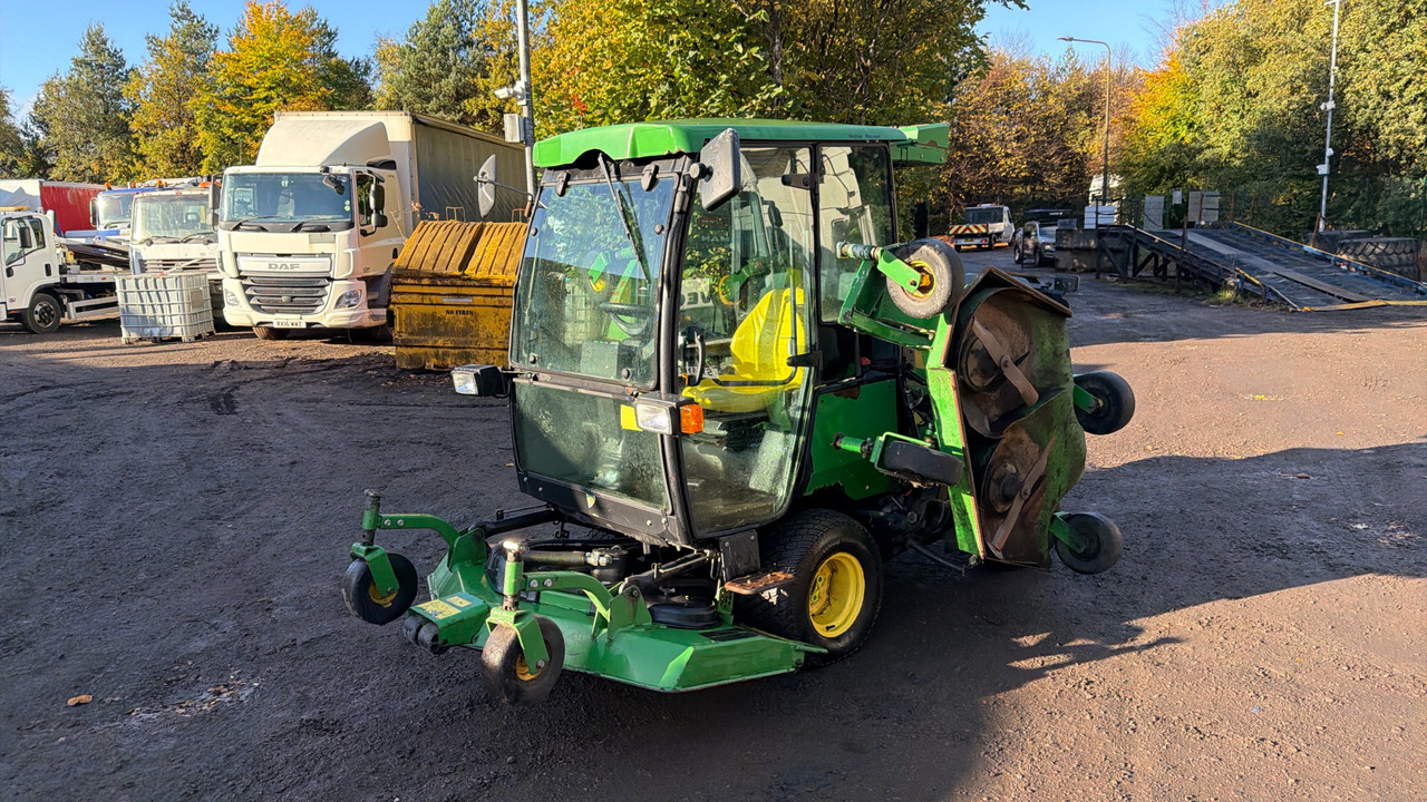 JOHN DEERE 1600 TURBO SERIES 2 - جزازة أعشاب الحدائق: صورة 2 JOHN DEERE 1600 TURBO SERIES 2 - جزازة أعشاب الحدائق: صورة 2