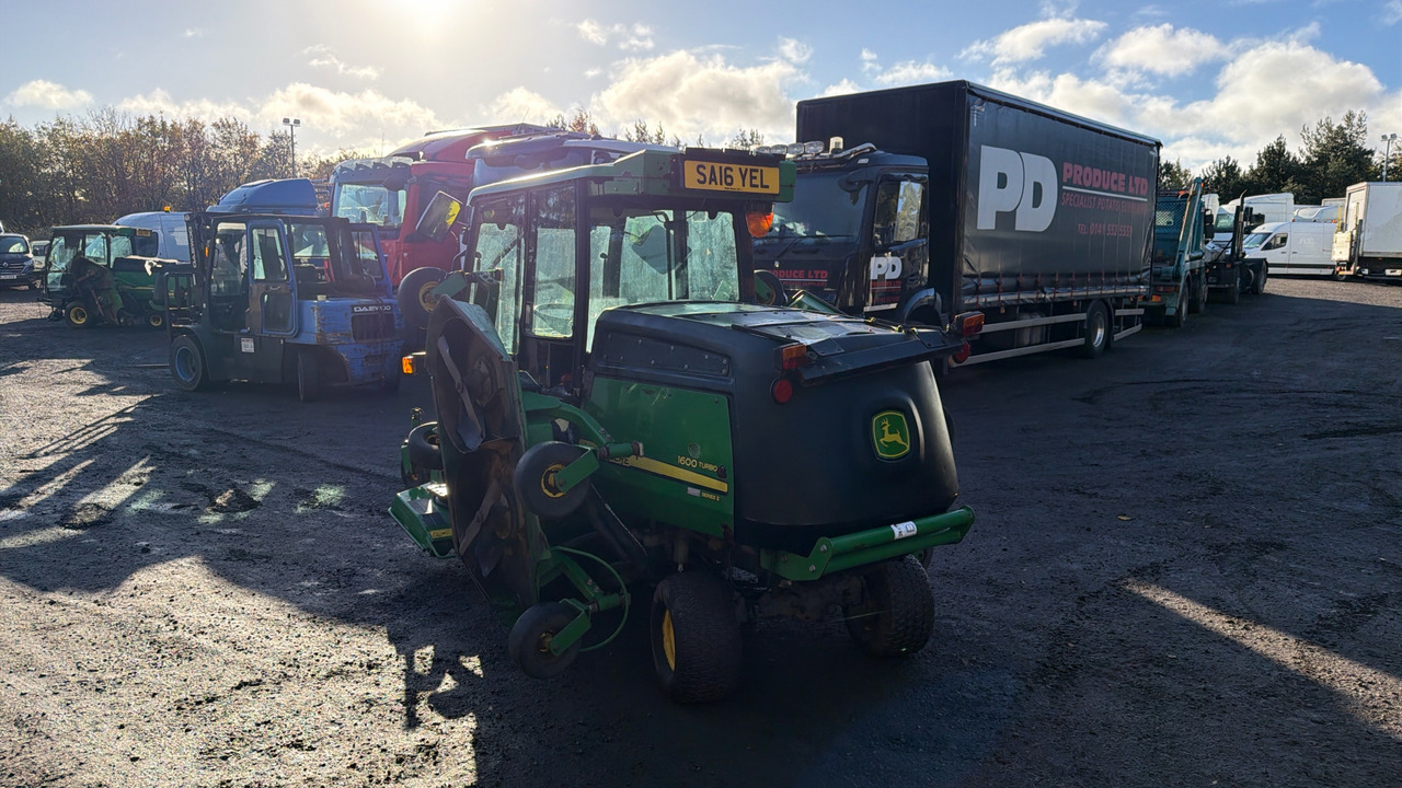 JOHN DEERE 1600 TURBO SERIES 2 - جزازة أعشاب الحدائق: صورة 3 JOHN DEERE 1600 TURBO SERIES 2 - جزازة أعشاب الحدائق: صورة 3