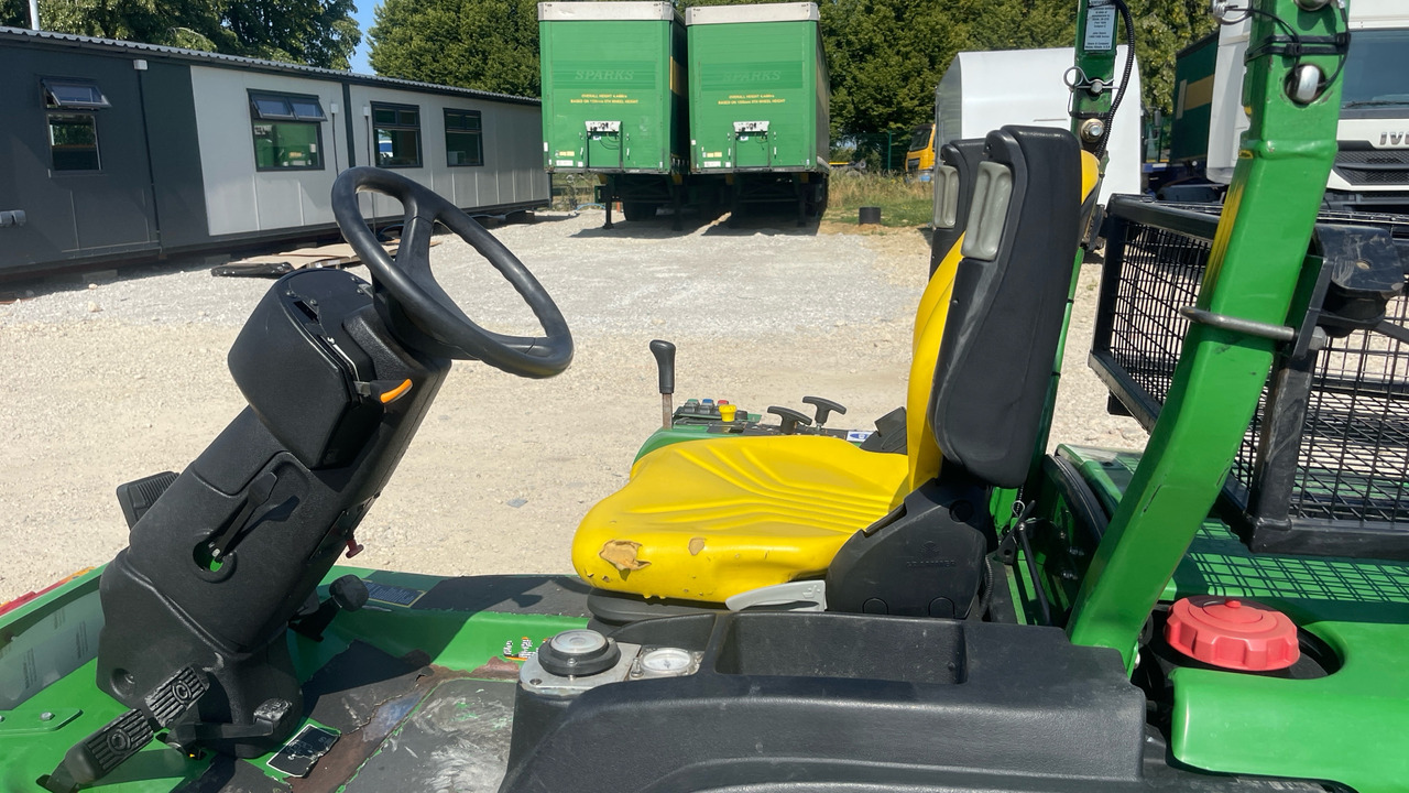 JOHN DEERE F1400 - جزازة أعشاب الحدائق: صورة 5 JOHN DEERE F1400 - جزازة أعشاب الحدائق: صورة 5