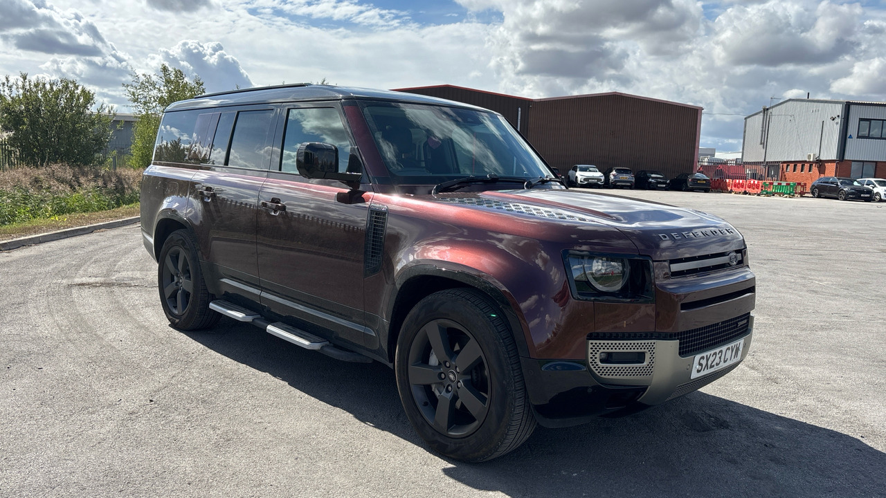 LAND ROVER DEFENDER 3.0 D300 X-Dynamic HSE 130 - سيارة دفع رباعي: صورة 1 LAND ROVER DEFENDER 3.0 D300 X-Dynamic HSE 130 - سيارة دفع رباعي: صورة 1