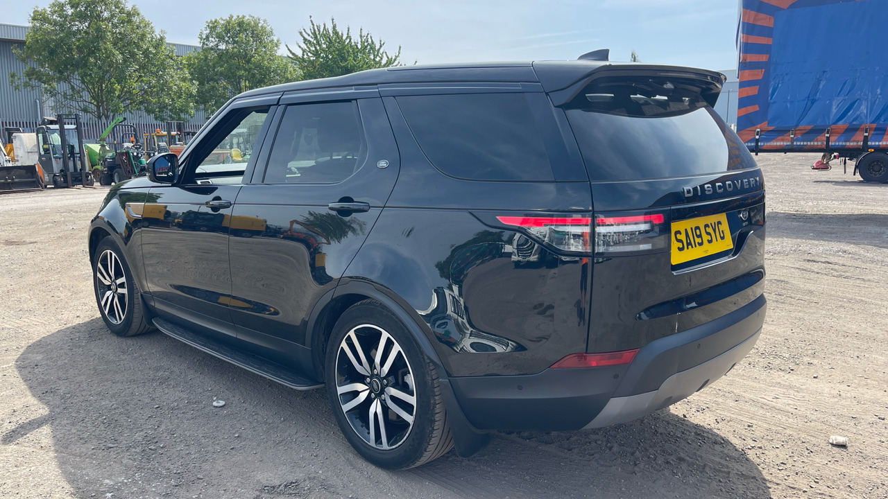 Land Rover Discovery 4 3.0 SDV6 SE - سيارة دفع رباعي: صورة 3 Land Rover Discovery 4 3.0 SDV6 SE - سيارة دفع رباعي: صورة 3