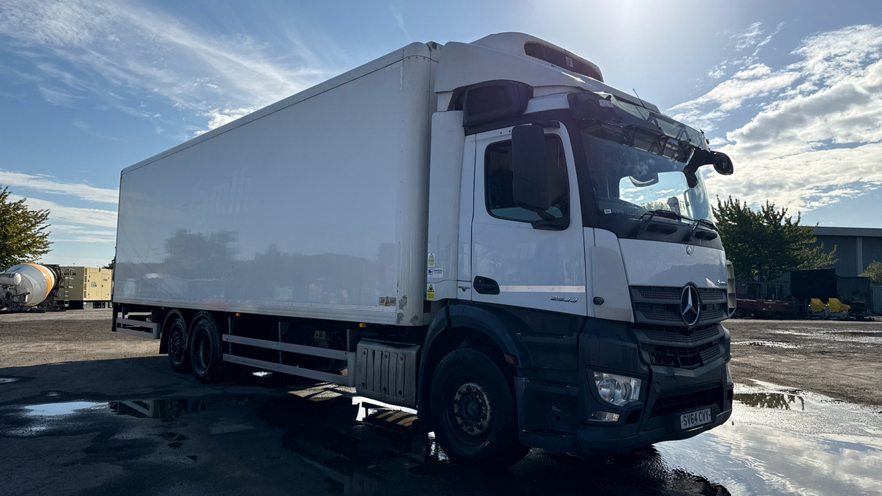 MERCEDES-BENZ ANTOS 2533 - شاحنة الفريزر: صورة 1 MERCEDES-BENZ ANTOS 2533 - شاحنة الفريزر: صورة 1