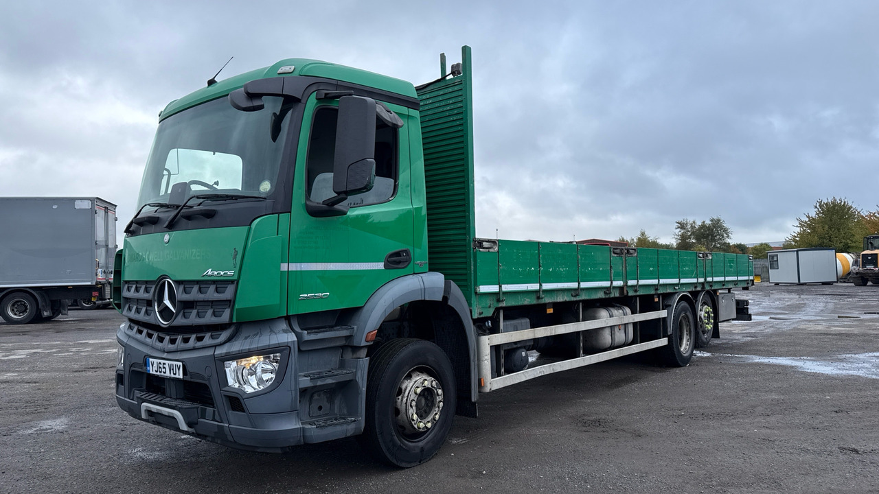 MERCEDES-BENZ AROCS 2530 - شاحنات مسطحة: صورة 2 MERCEDES-BENZ AROCS 2530 - شاحنات مسطحة: صورة 2