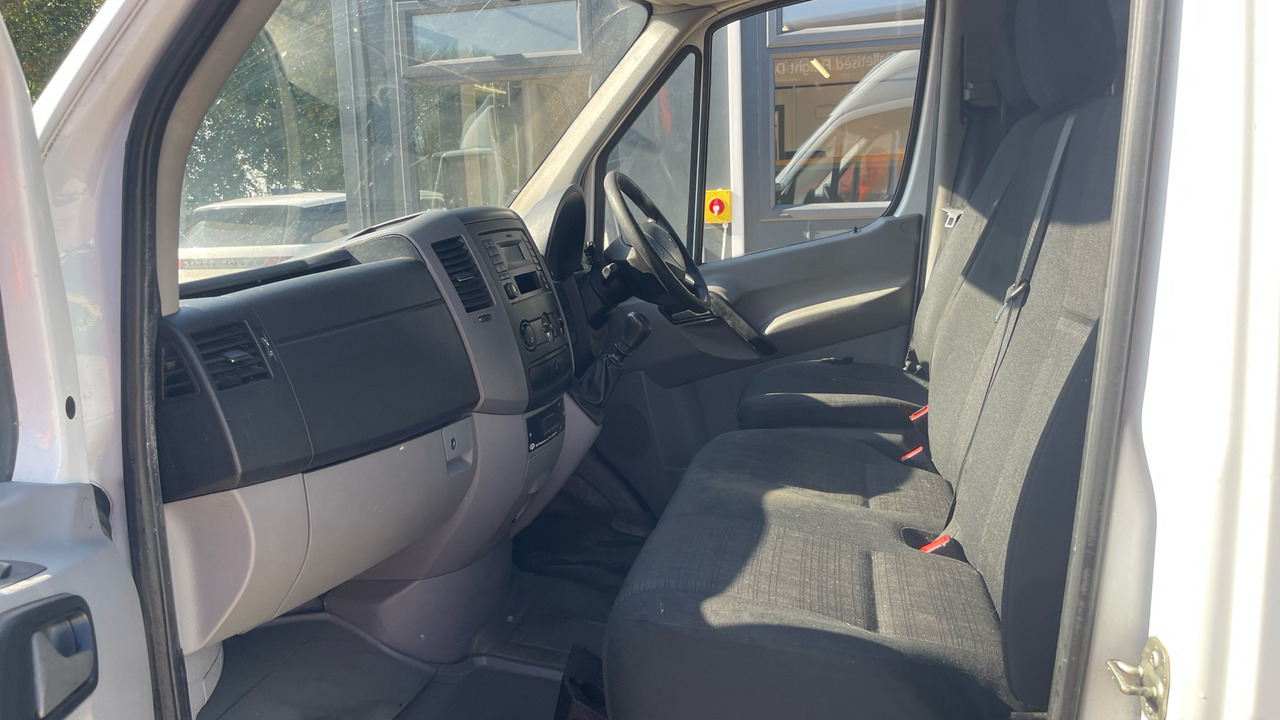 شاحنة مُبرّدة للتوصيل MERCEDES-BENZ SPRINTER 313 CDI: صورة 10