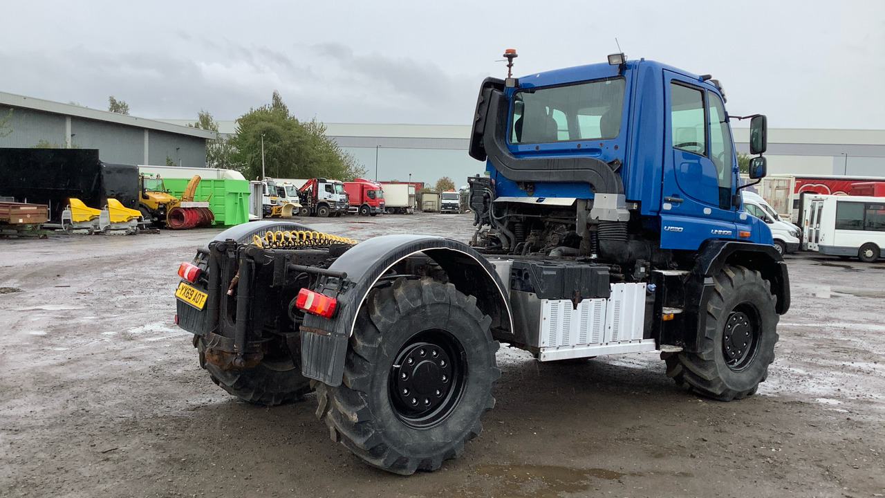 MERCEDES-BENZ UNIMOG U530 - جرار: صورة 4 MERCEDES-BENZ UNIMOG U530 - جرار: صورة 4