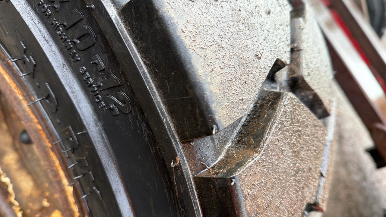 رافعة شوكية مثبتة على شاحنة MOFFETT M4 20.3: صورة 9