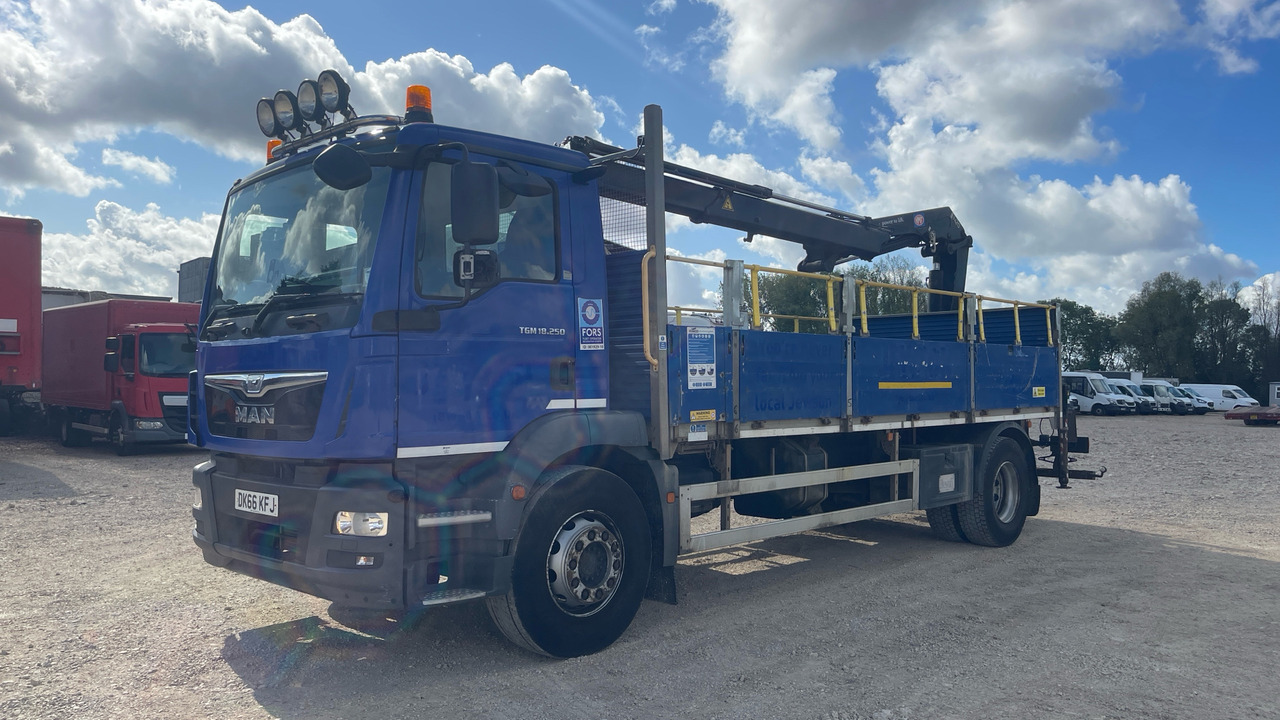 Man TGM 18.250 - شاحنات مسطحة, شاحنة كرين: صورة 2 Man TGM 18.250 - شاحنات مسطحة, شاحنة كرين: صورة 2