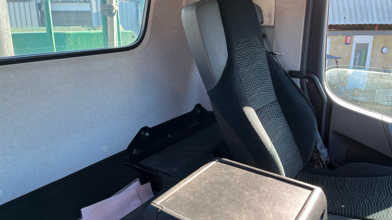 شاحنة قلاب Mercedes-Benz Arocs 3240: صورة 8 شاحنة قلاب Mercedes-Benz Arocs 3240: صورة 8