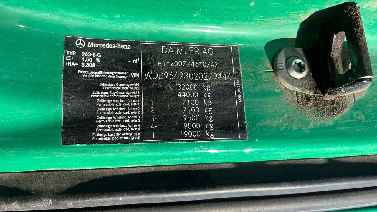 شاحنة قلاب Mercedes-Benz Arocs 3240: صورة 10 شاحنة قلاب Mercedes-Benz Arocs 3240: صورة 10