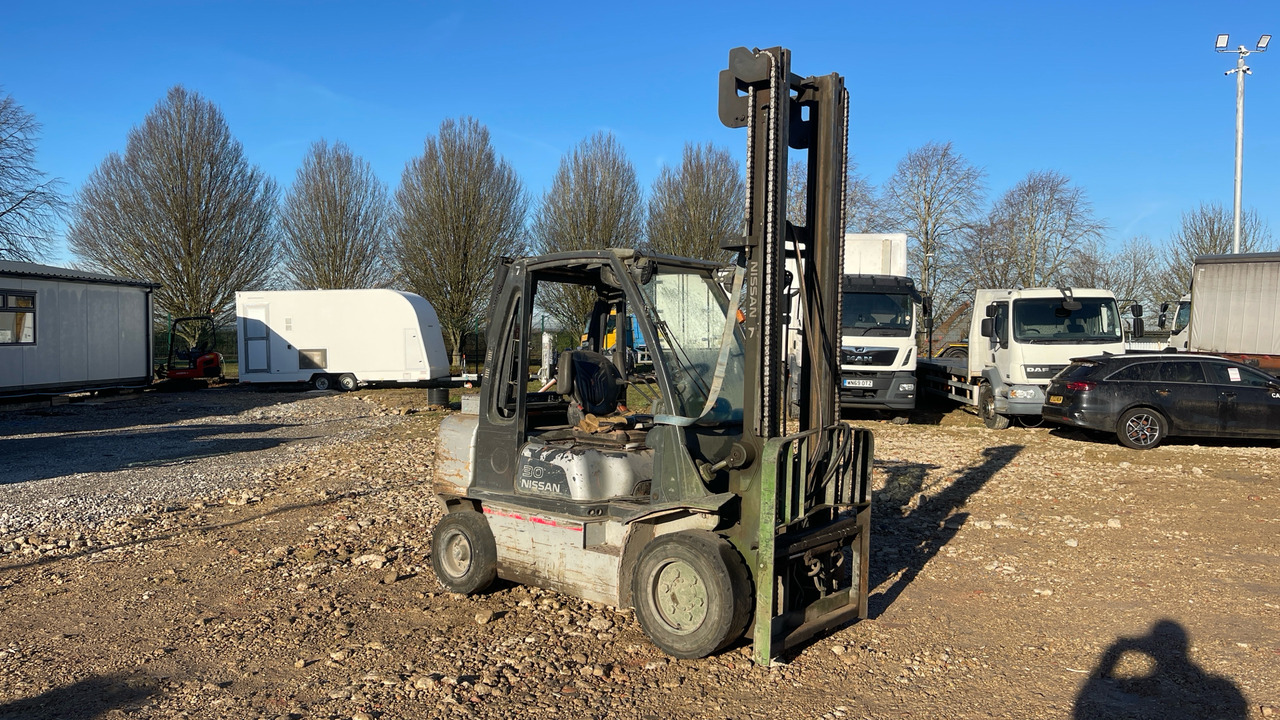 NISSAN YG1D2A300 - آليات: صورة 2 NISSAN YG1D2A300 - آليات: صورة 2