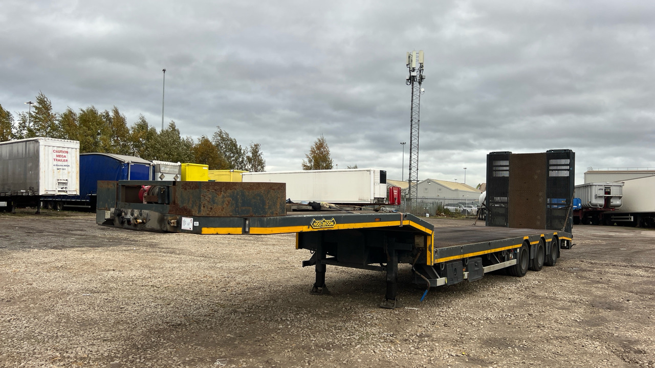 NOOTEBOOM MACHINE CARRIER STEPFRAME - عربة مقطورة: صورة 3 NOOTEBOOM MACHINE CARRIER STEPFRAME - عربة مقطورة: صورة 3