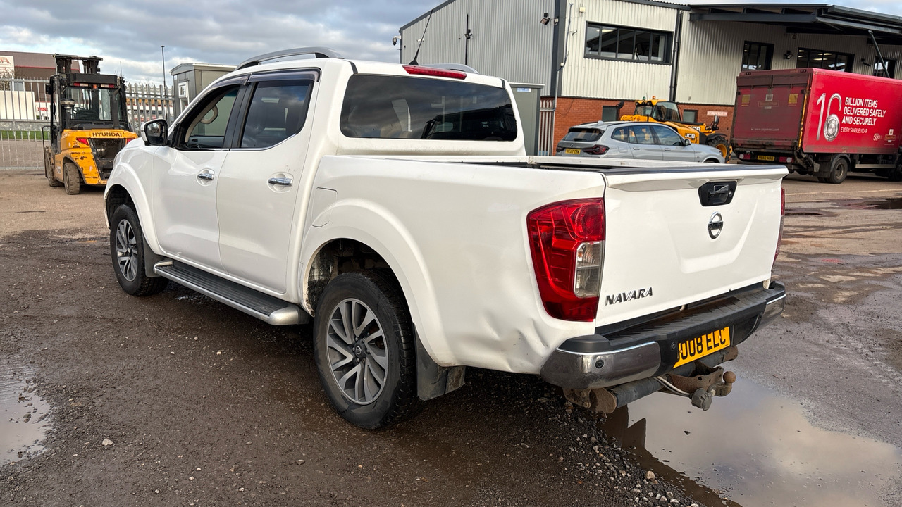 Nissan Navara Tekna 2.3 DCI 190PS - شاحنة البيك أب: صورة 3 Nissan Navara Tekna 2.3 DCI 190PS - شاحنة البيك أب: صورة 3