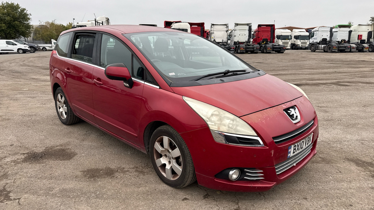 PEUGEOT 5008 2.0 HDI 150PS - سيارة: صورة 1 PEUGEOT 5008 2.0 HDI 150PS - سيارة: صورة 1