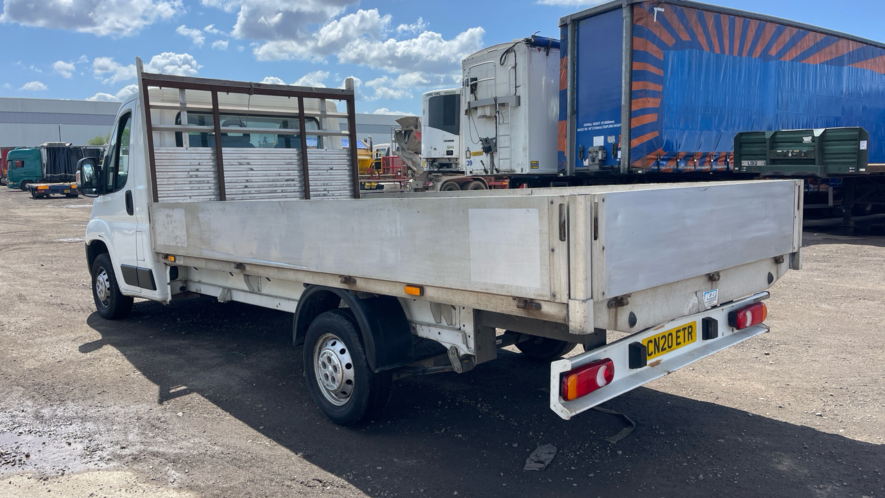 PEUGEOT BOXER 335 2.2 BLUEHDI 140PS - شاحنة مفتوحة: صورة 3 PEUGEOT BOXER 335 2.2 BLUEHDI 140PS - شاحنة مفتوحة: صورة 3