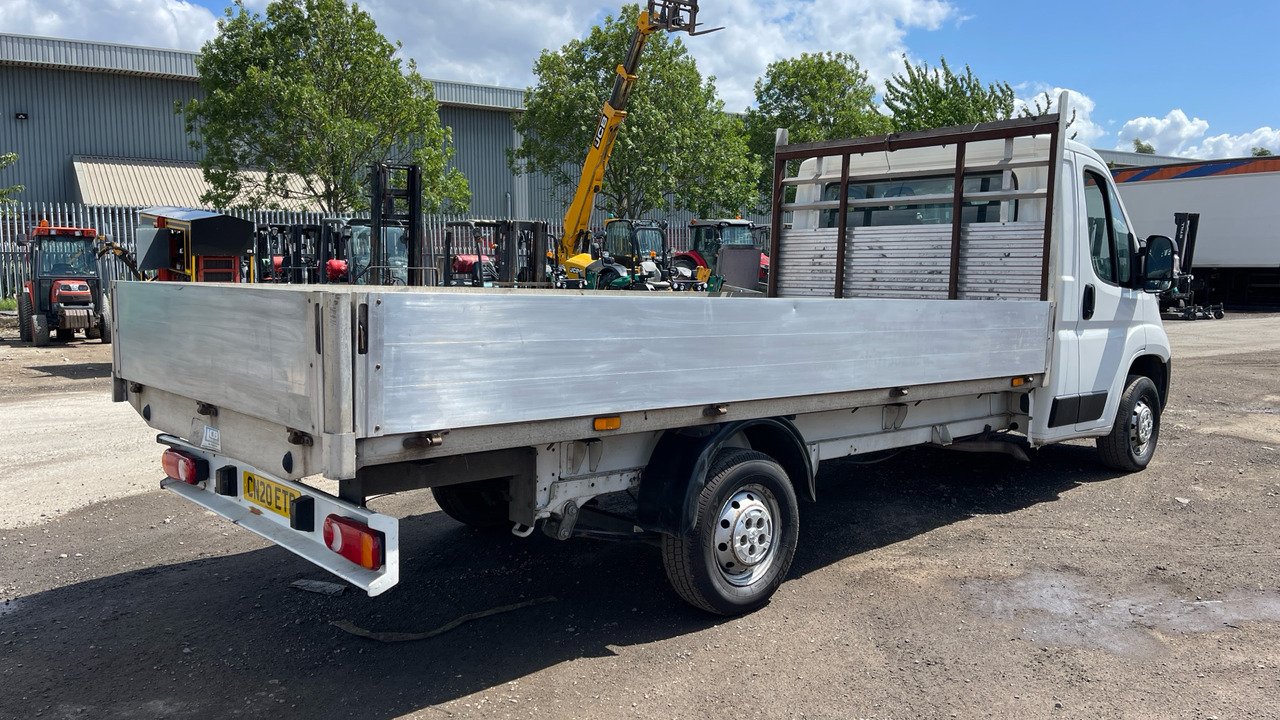 PEUGEOT BOXER 335 2.2 BLUEHDI 140PS - شاحنة مفتوحة: صورة 4 PEUGEOT BOXER 335 2.2 BLUEHDI 140PS - شاحنة مفتوحة: صورة 4