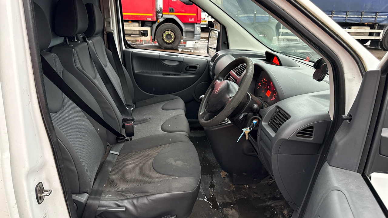 PEUGEOT EXPERT 1000 1.6 HDI 90PS - فان المدمجة: صورة 5 PEUGEOT EXPERT 1000 1.6 HDI 90PS - فان المدمجة: صورة 5