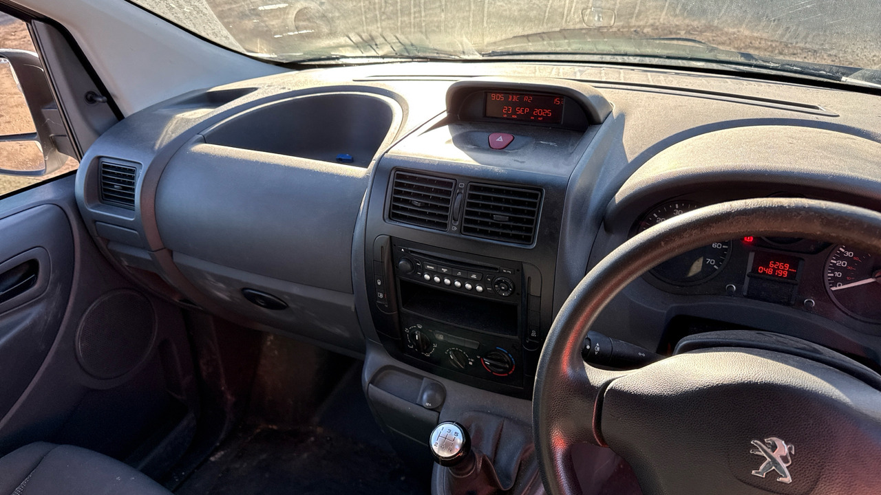 فان المدمجة PEUGEOT EXPERT 1000 1.6 HDI 90PS: صورة 7