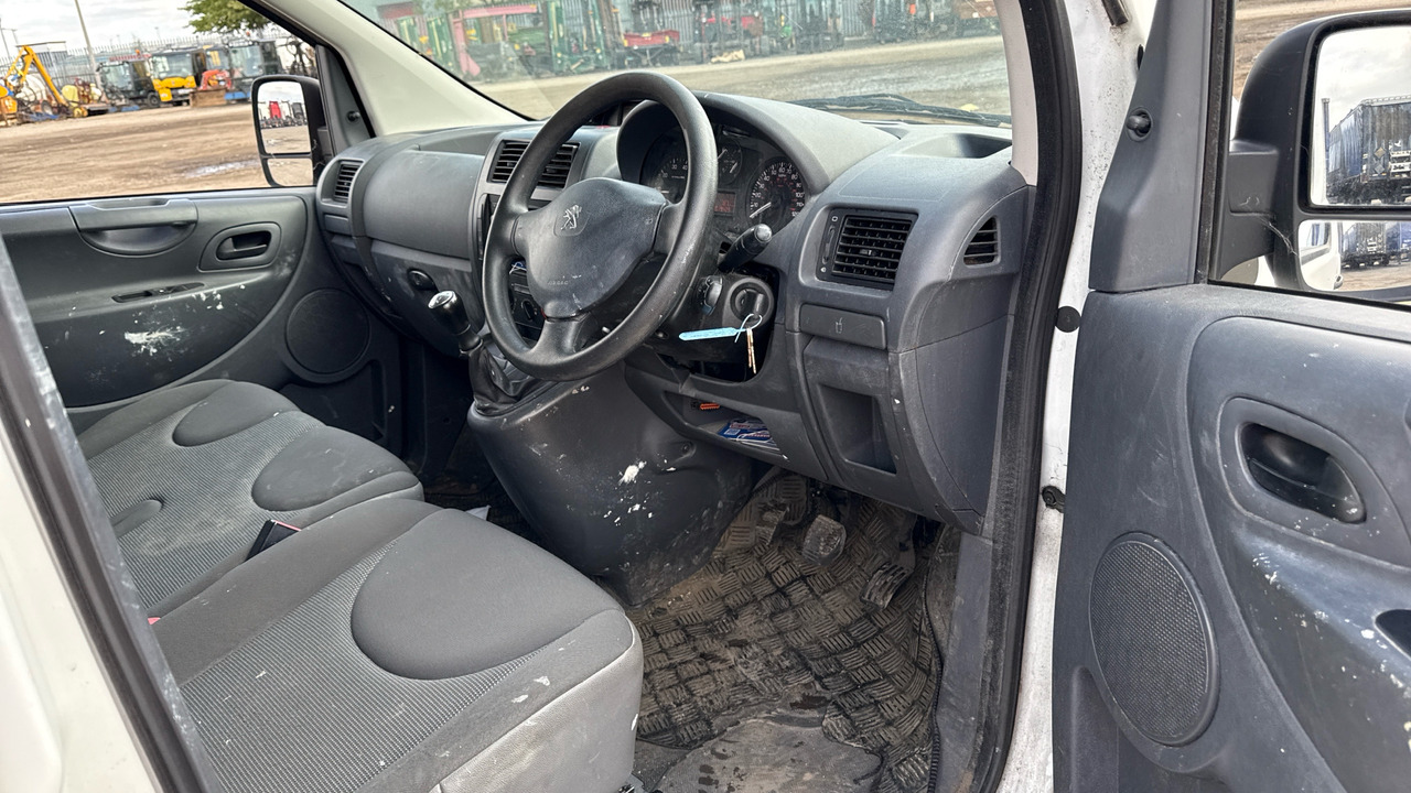 PEUGEOT EXPERT 1000 1.6 HDI 90PS - فان المدمجة: صورة 5 PEUGEOT EXPERT 1000 1.6 HDI 90PS - فان المدمجة: صورة 5