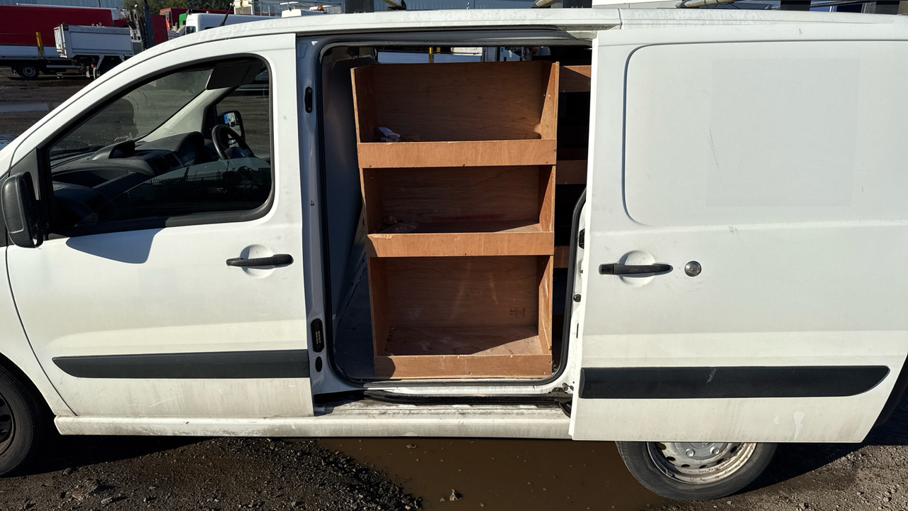 فان المدمجة PEUGEOT EXPERT 1000 1.6 HDI 90PS: صورة 17