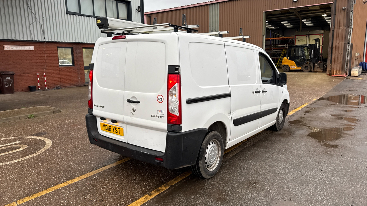 PEUGEOT EXPERT 1000 1.6 HDi 90PS - فان المدمجة: صورة 4 PEUGEOT EXPERT 1000 1.6 HDi 90PS - فان المدمجة: صورة 4
