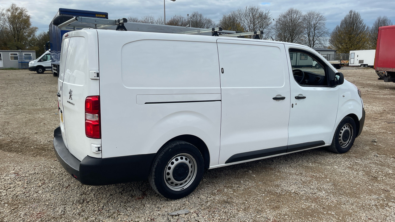 PEUGEOT EXPERT PROFESSIONAL 1200 1.5 BLUE HDI 100PS - فان المدمجة: صورة 4 PEUGEOT EXPERT PROFESSIONAL 1200 1.5 BLUE HDI 100PS - فان المدمجة: صورة 4