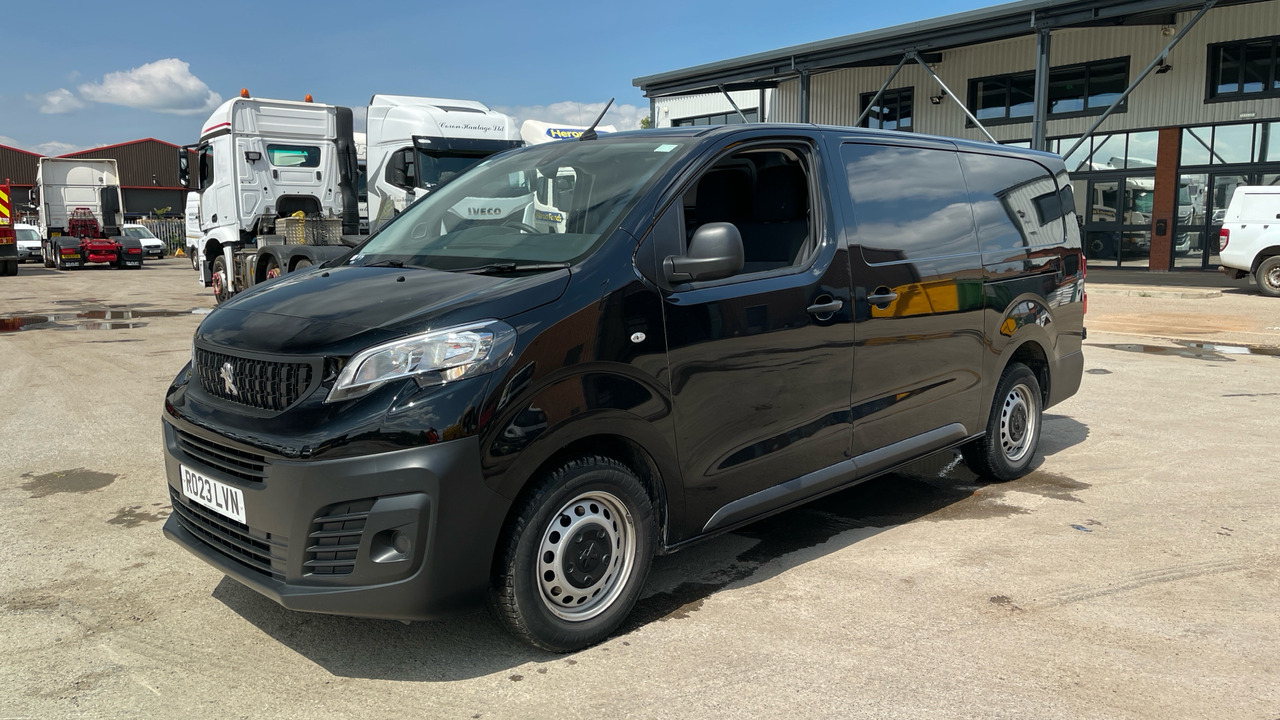 Peugeot Expert 1000 1.5 BLUEHDi 100PS PROFESSIONAL - فان المدمجة: صورة 2 Peugeot Expert 1000 1.5 BLUEHDi 100PS PROFESSIONAL - فان المدمجة: صورة 2