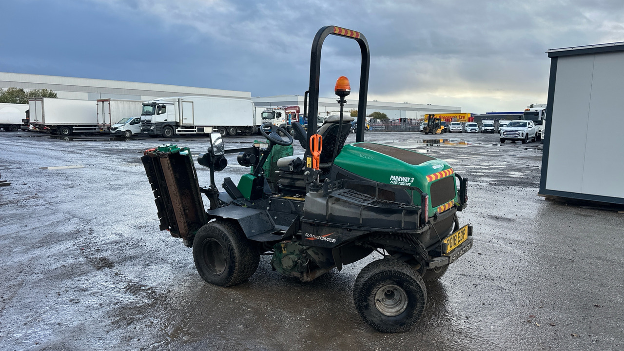 RANSOMES PARKWAY 3 METEOR - جزازة أعشاب الحدائق: صورة 3 RANSOMES PARKWAY 3 METEOR - جزازة أعشاب الحدائق: صورة 3