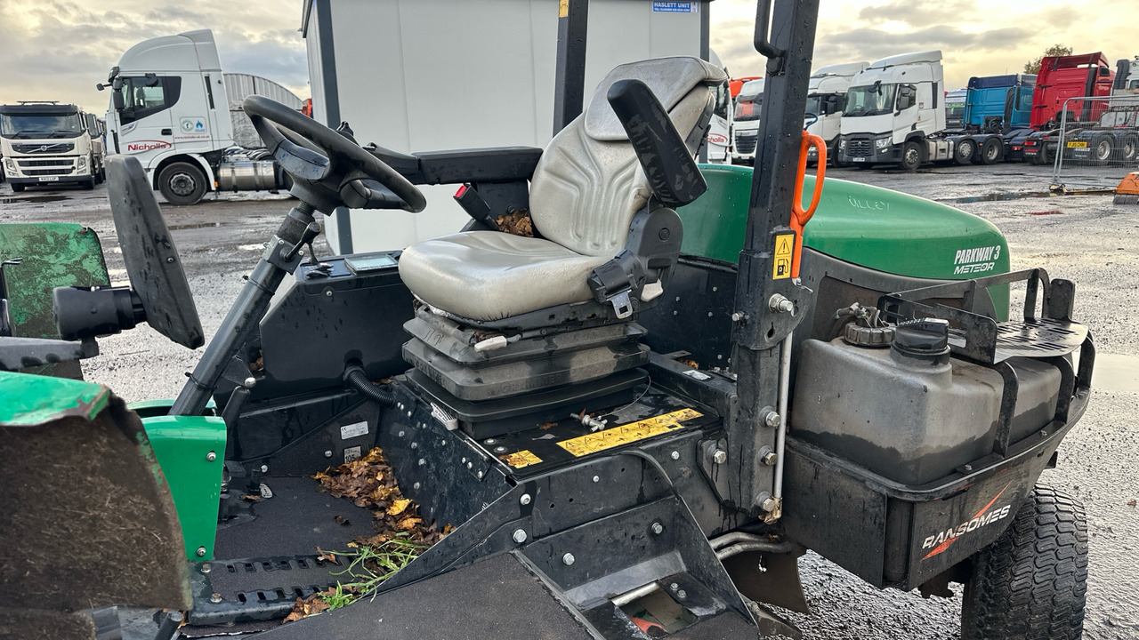 RANSOMES PARKWAY 3 METEOR - جزازة أعشاب الحدائق: صورة 5 RANSOMES PARKWAY 3 METEOR - جزازة أعشاب الحدائق: صورة 5
